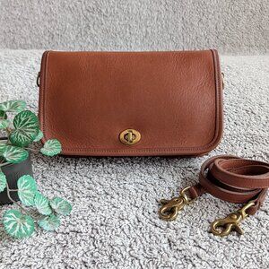 Vintage Coach # 9755 Penny Rare Leather Convertible Clutch British Tan